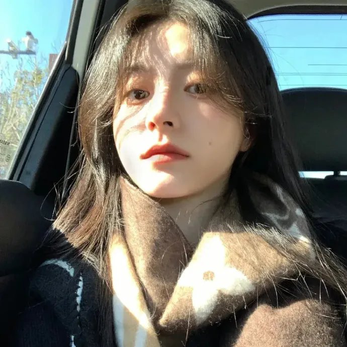 我爸给我找了三个男朋友